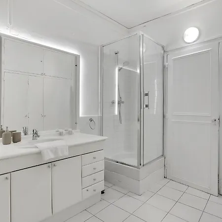 élégance&confort à Deux Pas De La Madeleine Appartement *